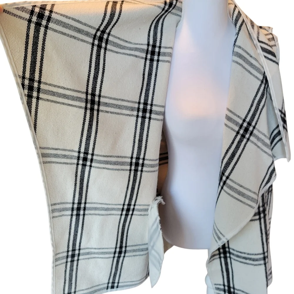 ETWO Black White Plaid Print Waterfall Open Front Cardigan Vest - Picture 5 of 9